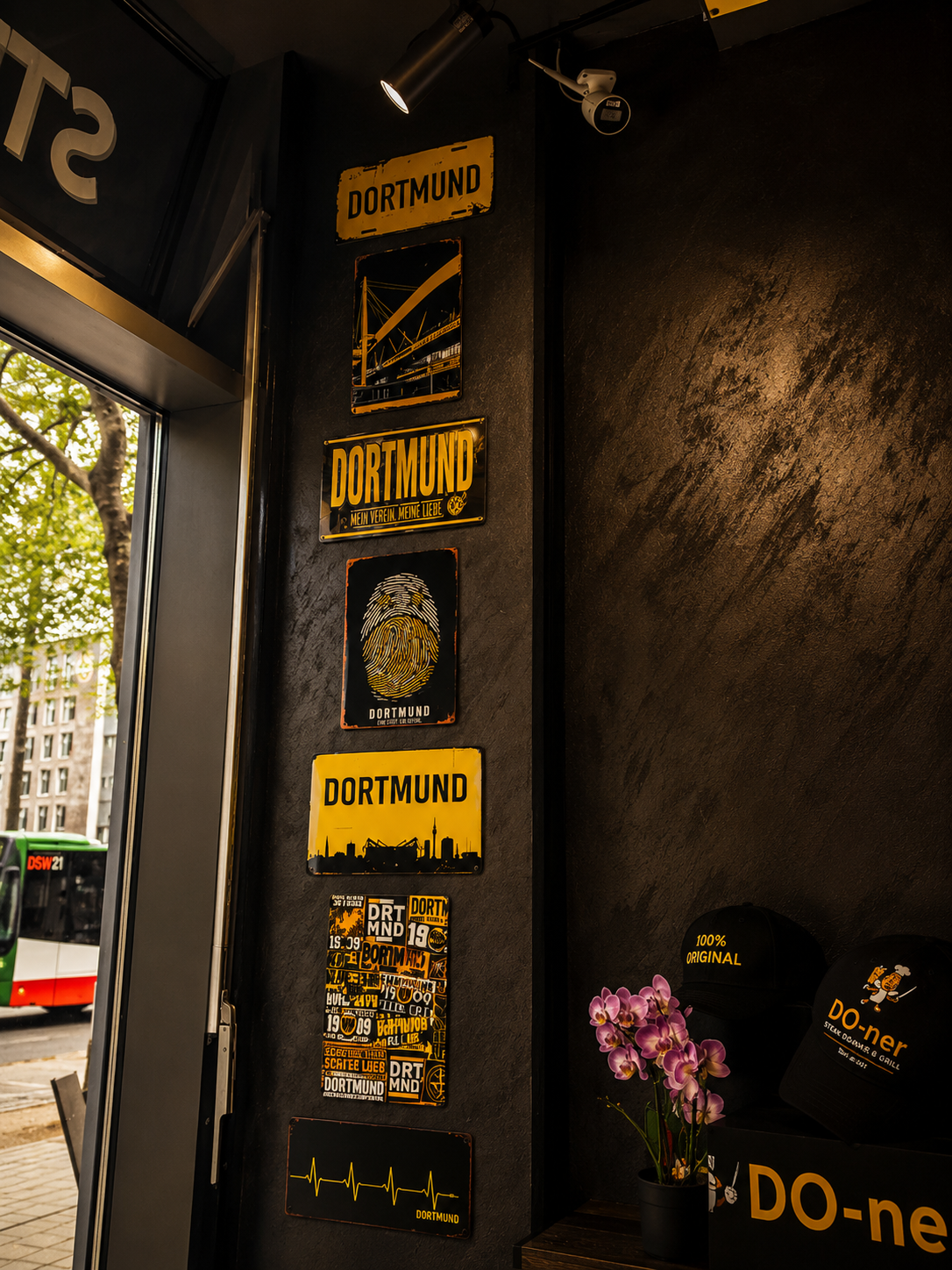 Dortmund-Deko an der Wand